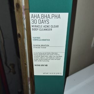 SOME BY MI AHA.BHA.PHA 30 Days Miracle Acne Clear Body Cleanser - Teatree